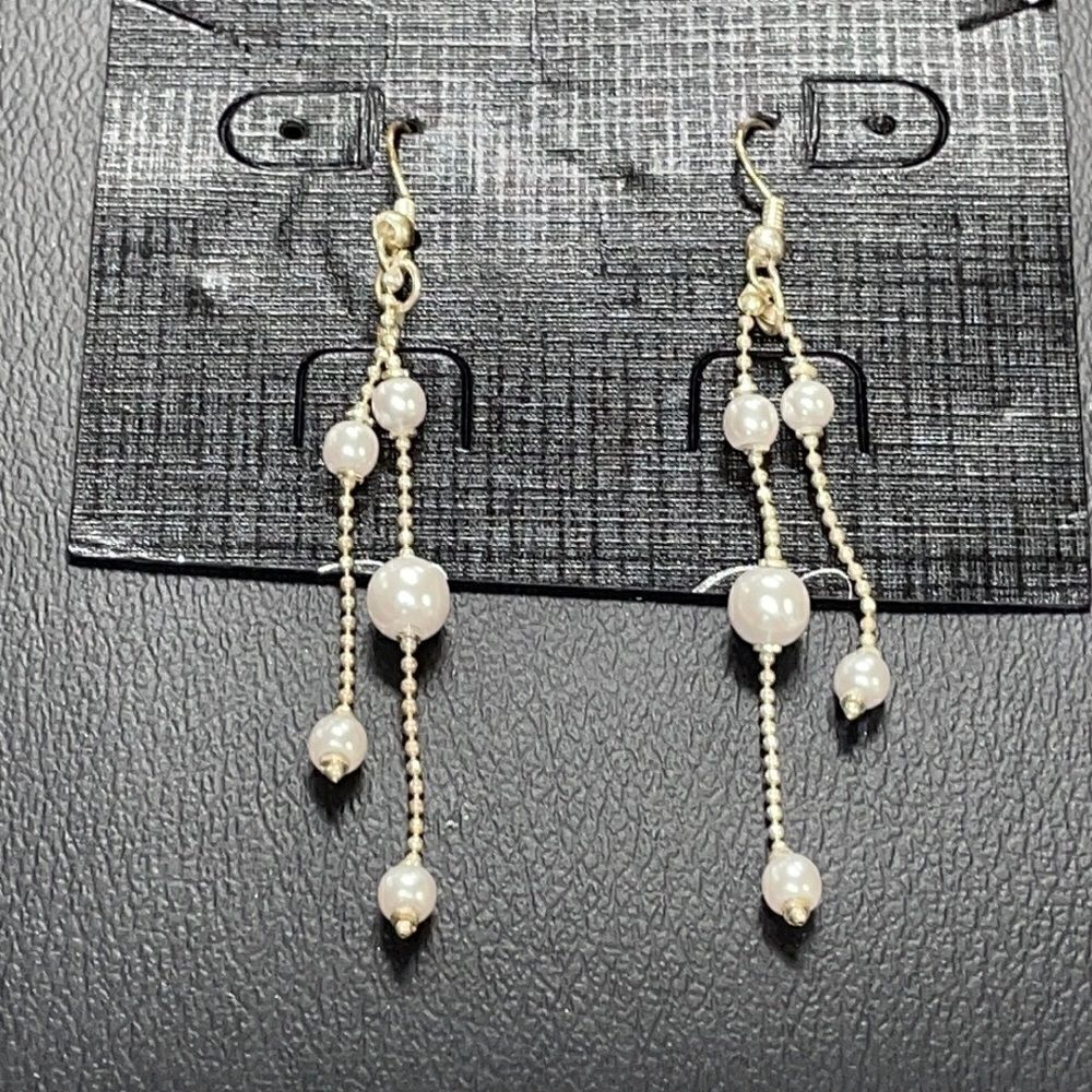 NEW Premier Designs PEARL EARRINGS